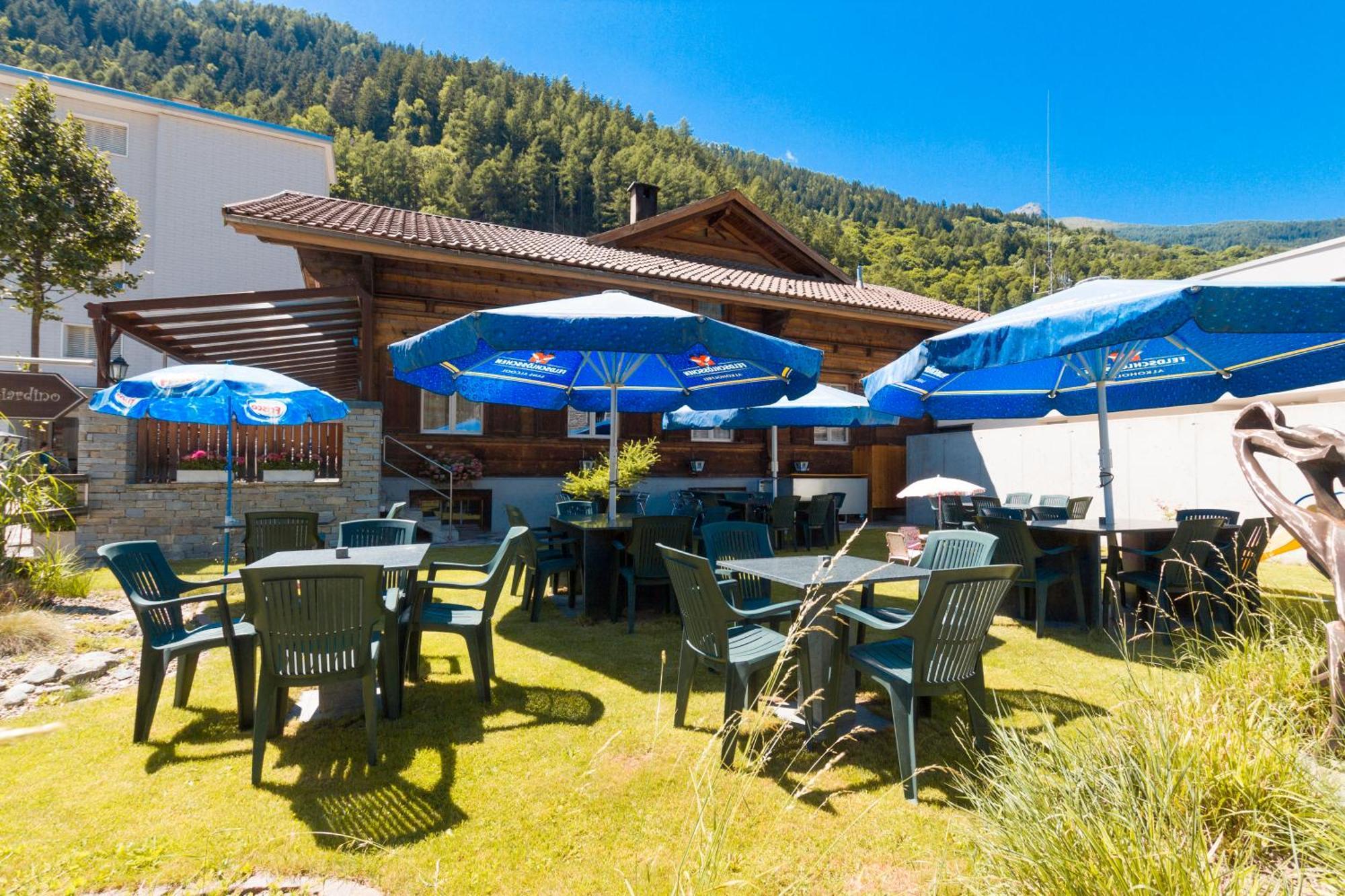 Ristorante Pensione Chalet Stazione Поск'яво Екстер'єр фото