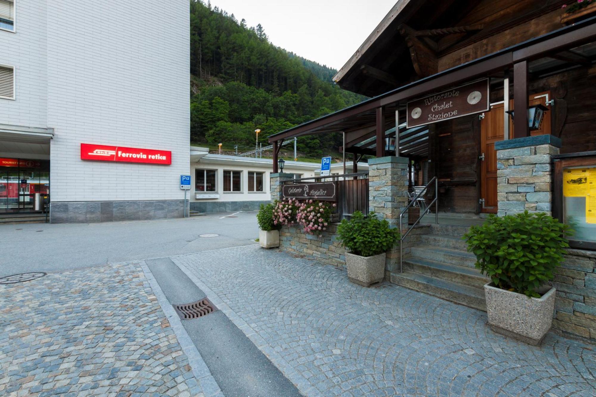 Ristorante Pensione Chalet Stazione Поск'яво Екстер'єр фото