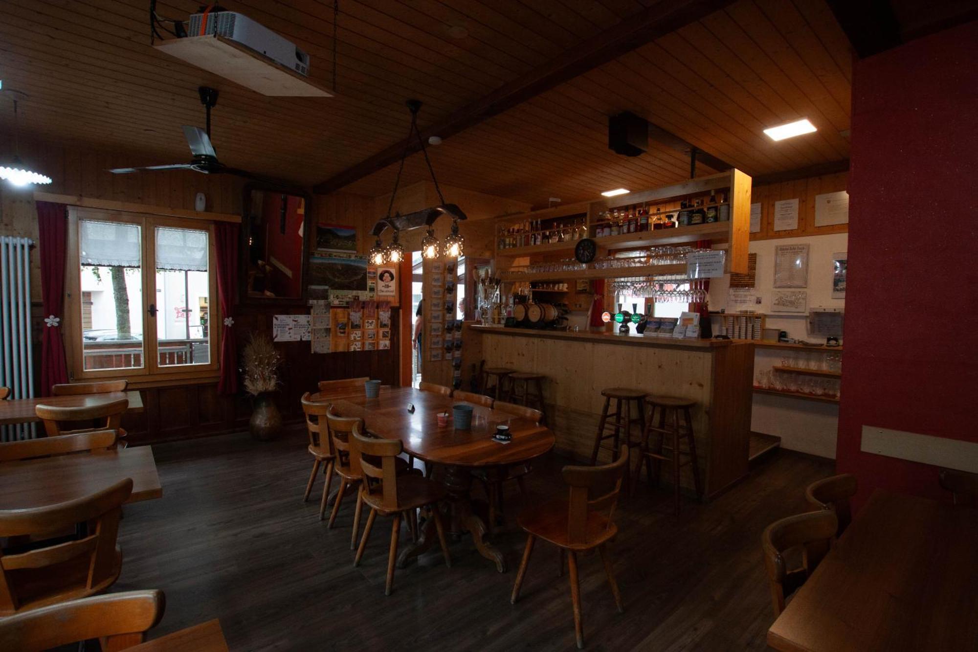 Ristorante Pensione Chalet Stazione Поск'яво Екстер'єр фото